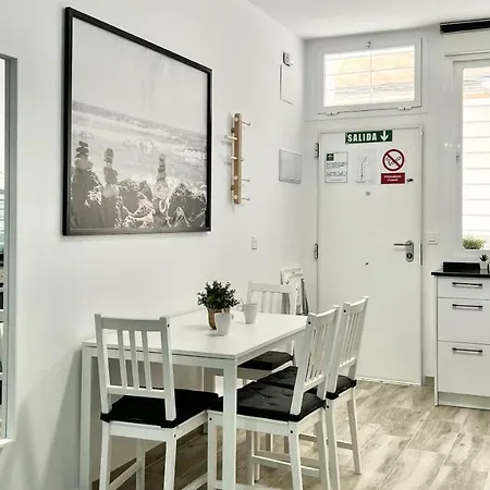 Tilos Suites-vialia Apartment